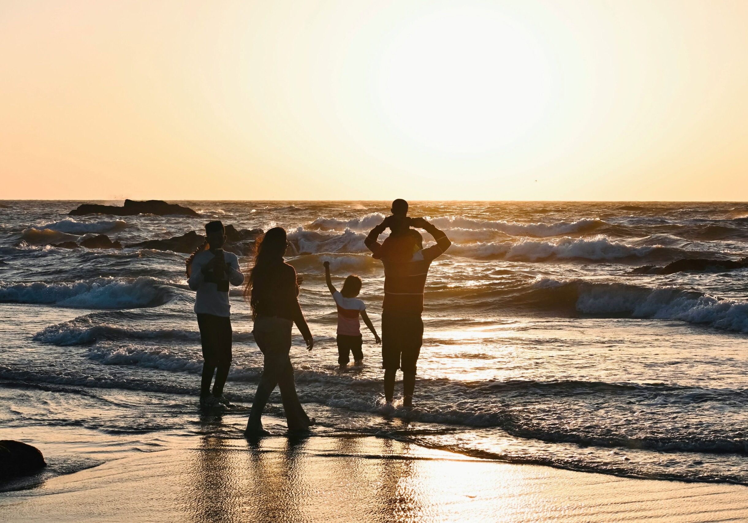 Family_Vacation_Sunset